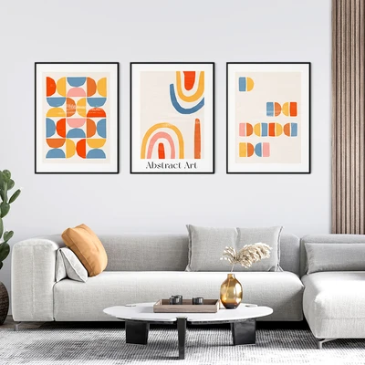 סט הדפסים צבעוניים – גאומטריה מופשטת בעיצוב מודרני