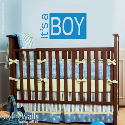 מדבקת קיר It's a Boy לחדר תינוק