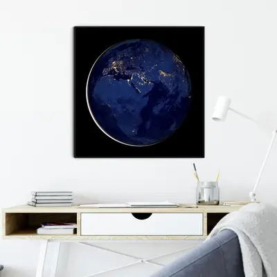 תמונת קיר כדור הארץ בלילה – צילום לווייני של נאס״א