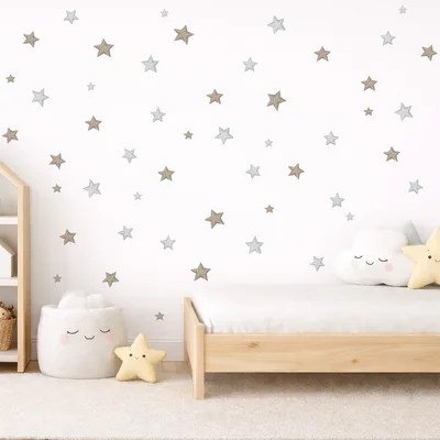מדבקות קיר כוכבים בצבעי שמיים – עיצוב רגוע לחדר ילדים