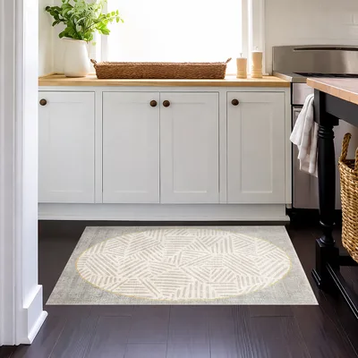 שטיח למטבח פי וי סי PVC בעיצוב בוהו שיק בגווני קרם ואפור