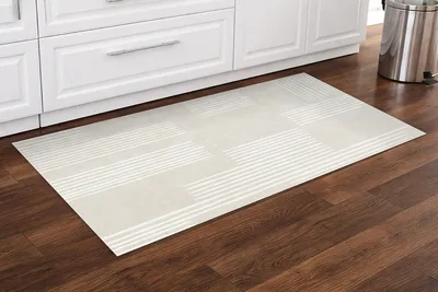 שטיח פי וי סי דקורטיבי למטבח בעיצוב פסים רכים בסגנון סקנדינבי