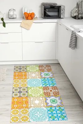 שטיח PVC למטבח דמוי אריחים צבעוניים בעיצוב מרוקאי