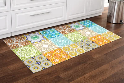 שטיח PVC למטבח דמוי אריחים צבעוניים בעיצוב מרוקאי