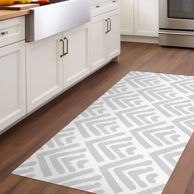 שטיח פי וי סי למטבח דוגמת זיגזג מודרני באפור