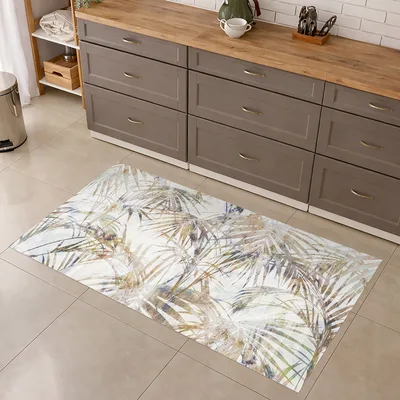 שטיח פי וי סי למטבח בעיצוב עלים טרופיים בגווני טבע