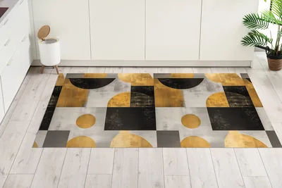 שטיח פי וי סי דגם גיאומטרי מודרני שחור וזהב