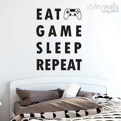 מדבקת קיר גיימר Eat Game Sleep Repeat
