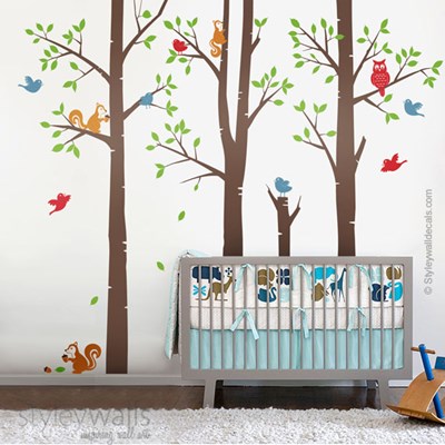 מדבקת קיר לחדר ילדים עצי ליבנה וחיות יער