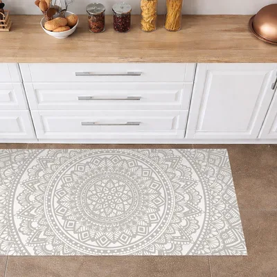 שטיח פי וי סי למטבח – מנדלה קלאסית בגווני אפור